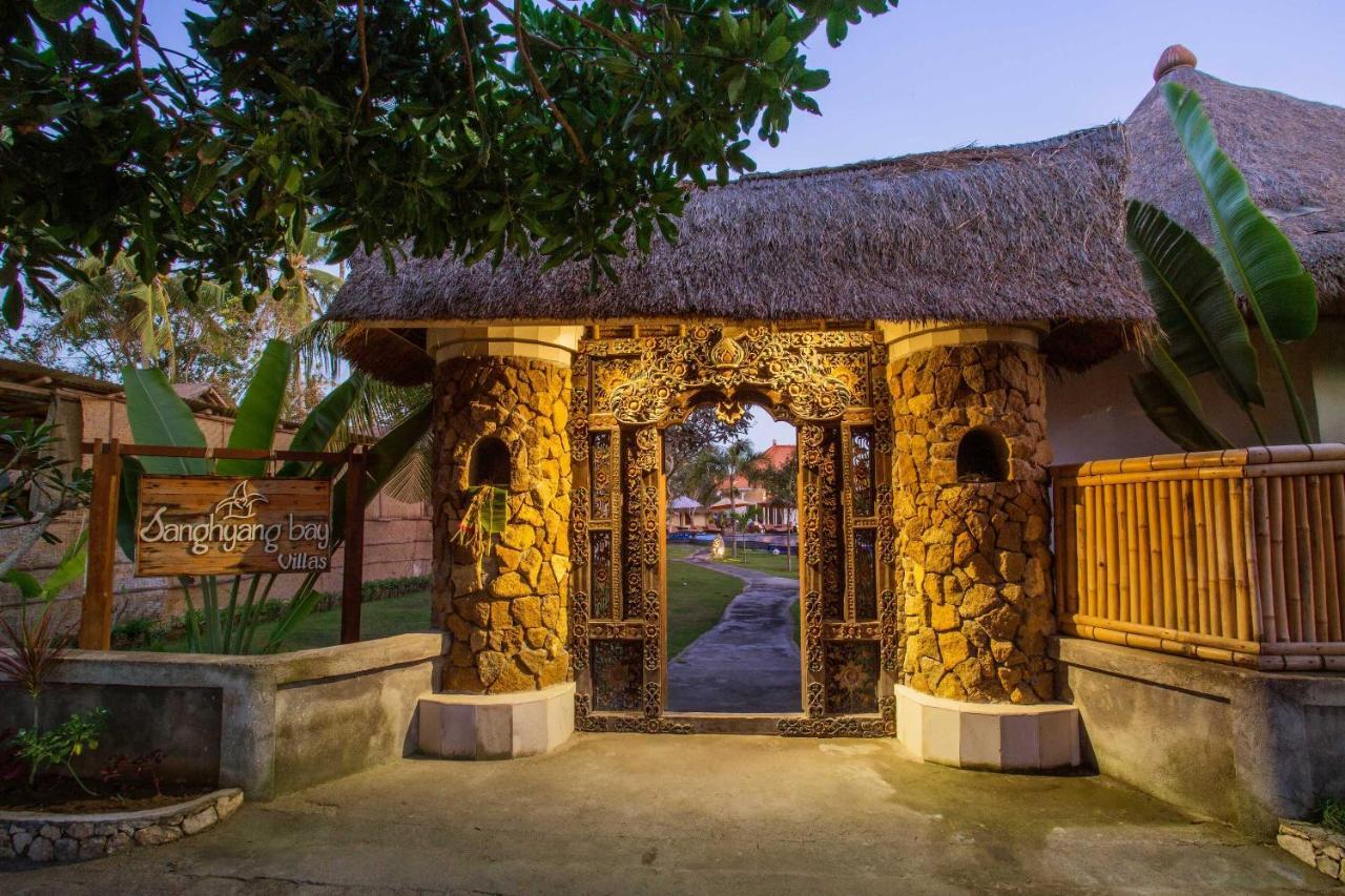 Sanghyang Bay Villas Nusa Lembongan  Exterior photo